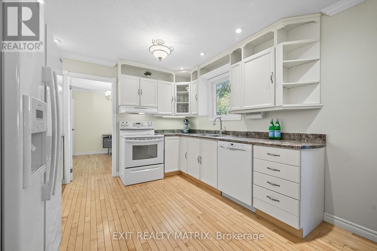 29256598/159-dunlop-crescent/village-of-russell/russell/ontario/K4R1B3_15