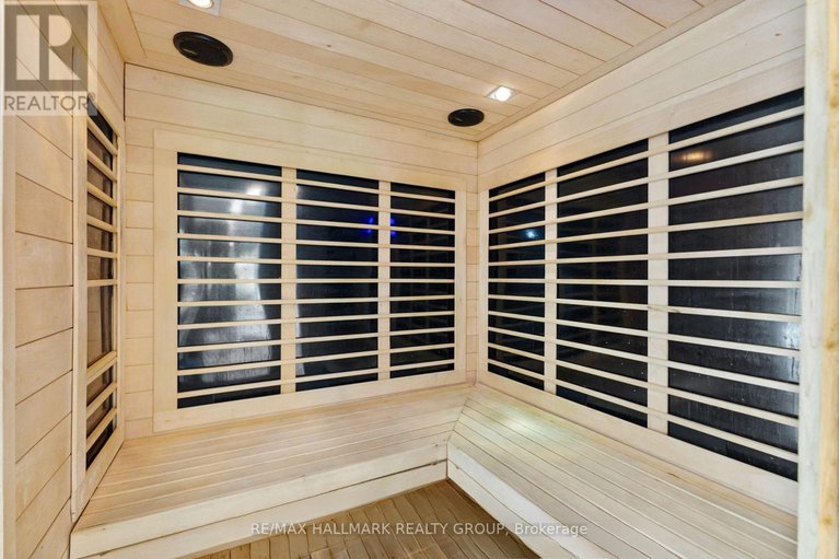 29108438/1206-200-besserer-street/sandy-hill/ottawa/ontario/K1N0A7_16