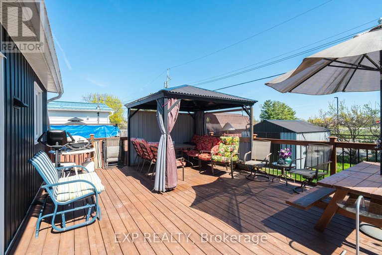28539651/322-galloway-drive/bilberry-creekqueenswood-heights/ottawa/ontario/K1E1W3_32