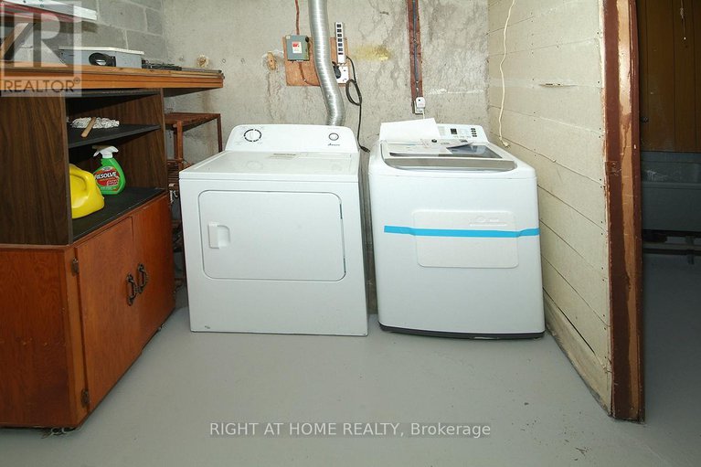 28229384/l-1466-heatherington-road/heron-gateindustrial-park/ottawa/ontario/K1V6S1_11