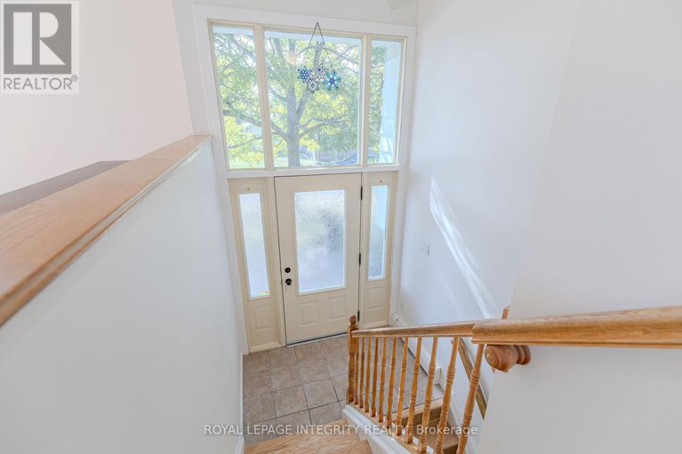 28882629/135-desmond-avenue/glencairnhazeldean/ottawa/ontario/K2L1E8_5