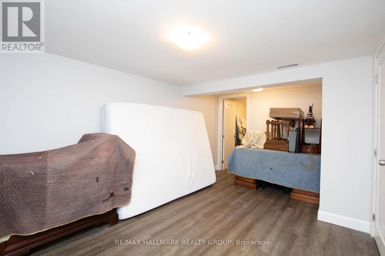 29381015/929-merivale-road/carlington/ottawa/ontario/K1Z5Z7_27