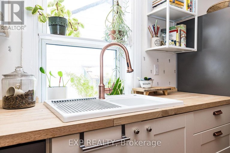 29376575/23-norma-street-s/arnprior/arnprior/ontario/K7S3B2_10