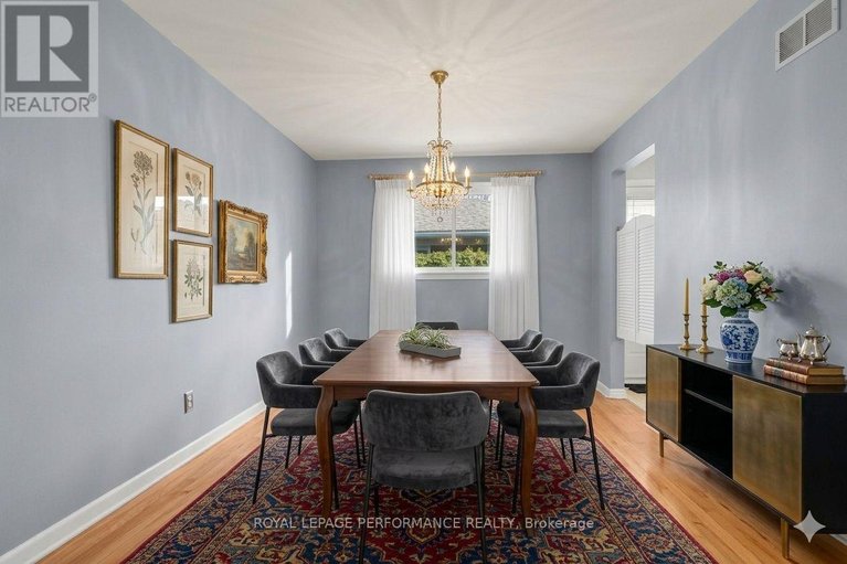 29636837/1582-digby-street/riverview-park/ottawa/ontario/K1G0P6_11