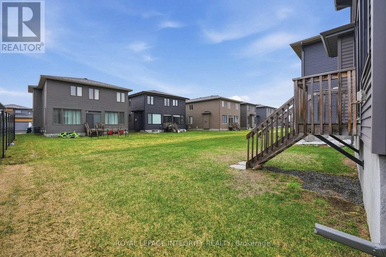 29613574/441-sterling-avenue/clarencerockland-twp/clarence-rockland/ontario/K4K0M5_33