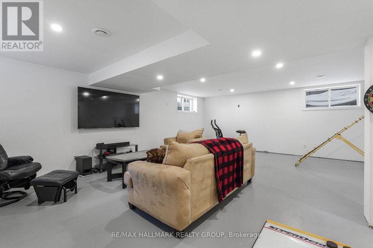 29362963/1204-diamond-street/clarencerockland-twp/clarence-rockland/ontario/K4K0M1_29