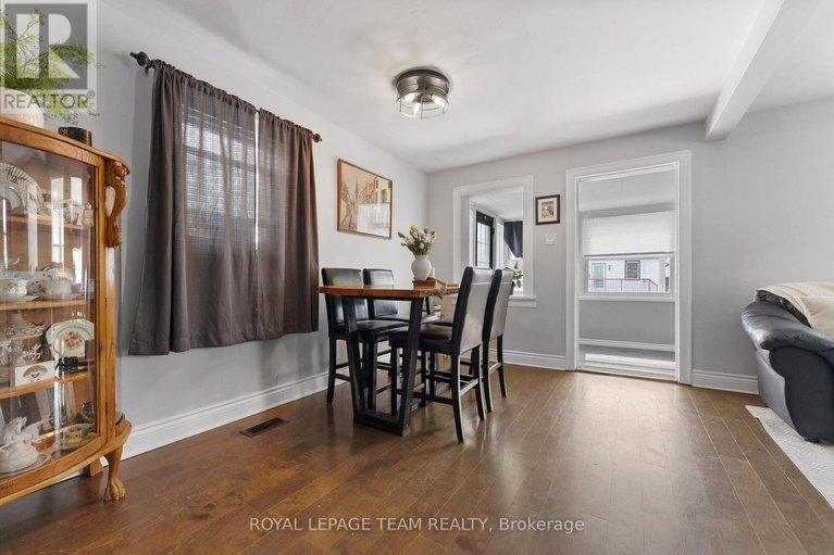 28157446/253-mclean-street/renfrew/renfrew/ontario/K7V1A9_6