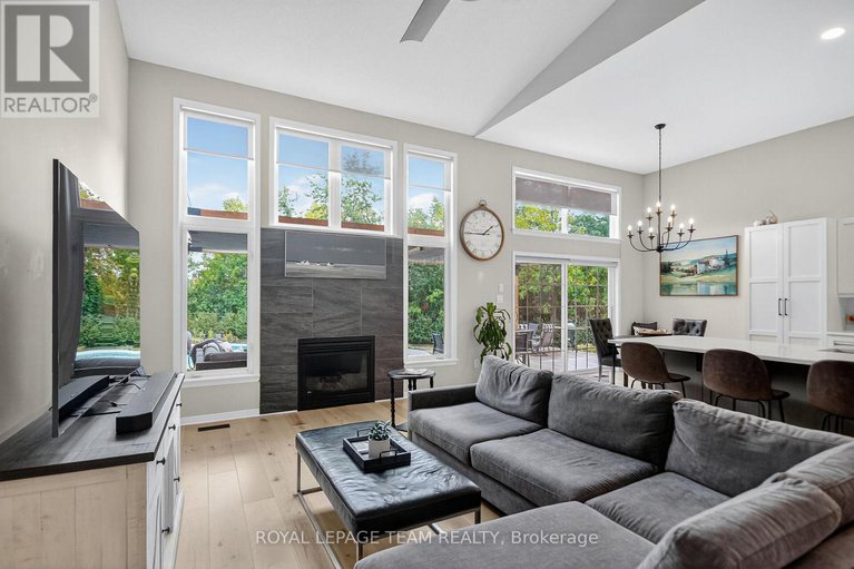 29219496/128-chenoa-way/stonebridge/ottawa/ontario/K2J0M2_22