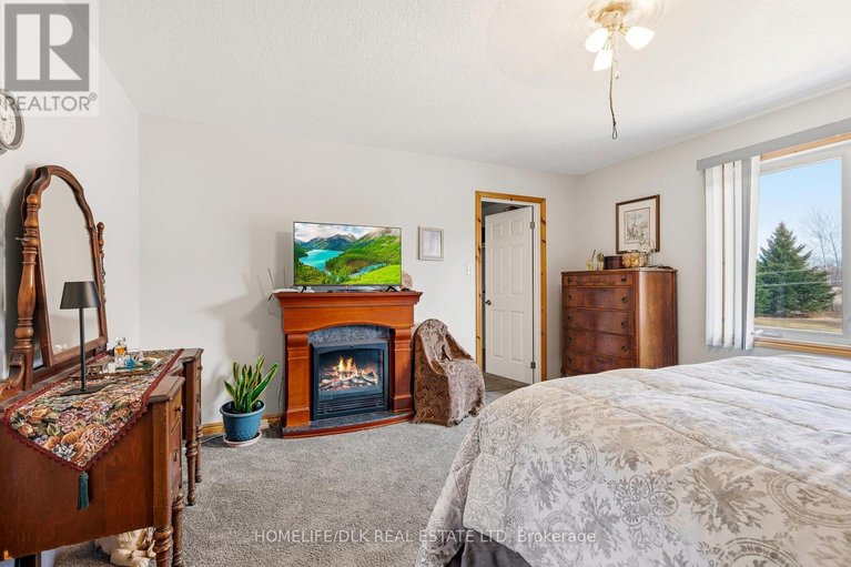 29566163/1561-blue-church-road/augusta-twp/augusta/ontario/K0E1T0_20