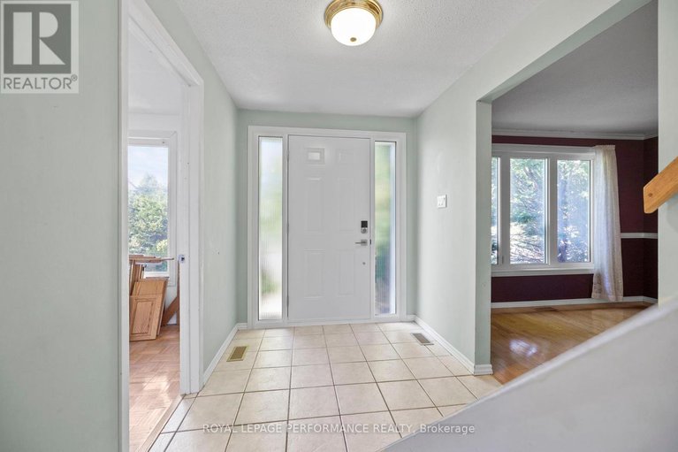 28857396/198-park-grove-drive/queenswood-heights-south/ottawa/ontario/K1E2T1_3