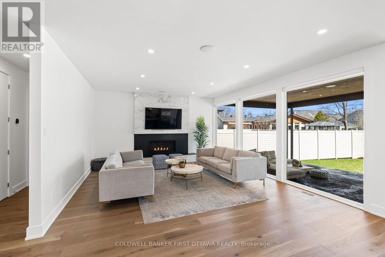 28265493/13-brook-lane/meadowlandscrestview/ottawa/ontario/K2G1S1_17