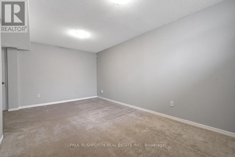 29407131/1091-ballantyne-drive/fallingbrookgardenway-south/ottawa/ontario/K4A4C6_31