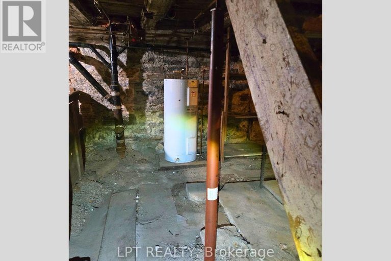 29487326/47-victoria-street/arnprior/arnprior/ontario/K7S1T2_12