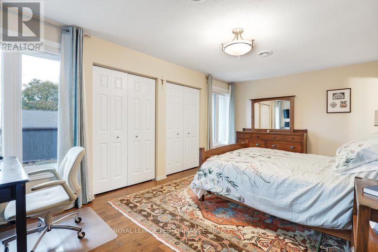 29039547/695-richmond-road/woodroffe/ottawa/ontario/K2A0G6_27