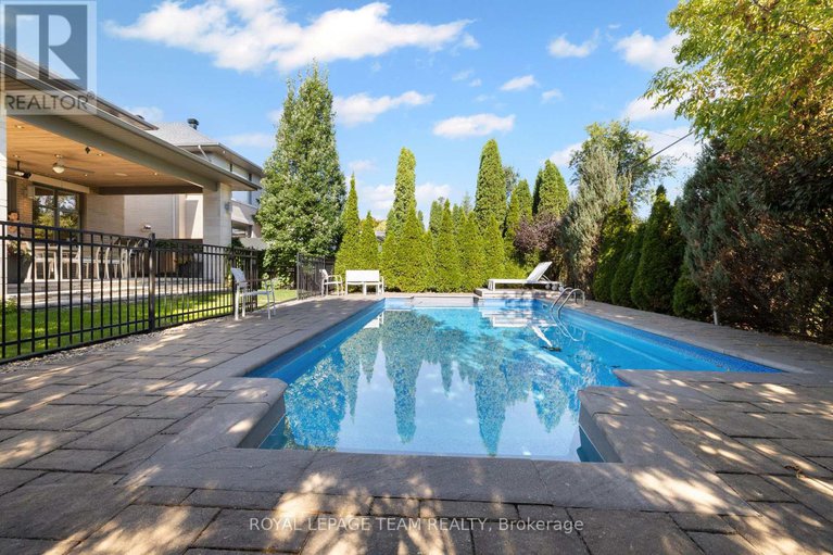 29396936/879-winnington-avenue/whitehaven/ottawa/ontario/K2B5C4_23