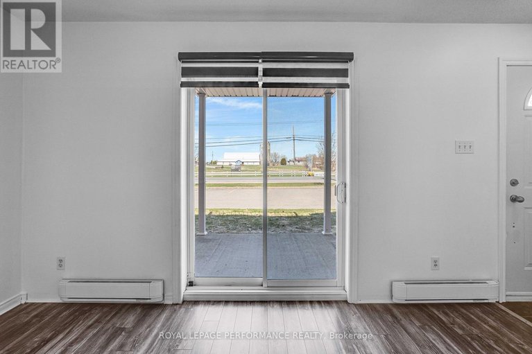 29664690/4-16-pendleton-street/vankleek-hill/champlain/ontario/K0B1R0_23