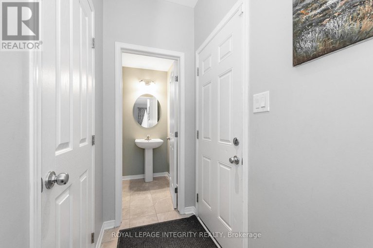 29430898/528-rouncey-road/emerald-meadowstrailwest/ottawa/ontario/K2V0E2_21