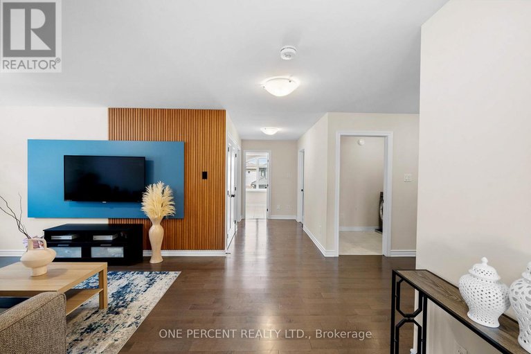 29664464/63-aridus-crescent/remainder-of-stittsville-area/ottawa/ontario/K2S2L4_35