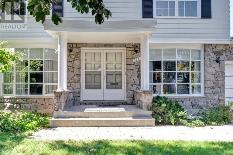 28544355/968-sadler-crescent/whitehaven/ottawa/ontario/K2B5H7_2