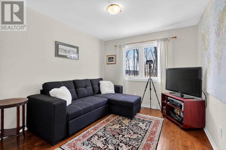 29344609/1372-jules-leger-drive/cumberland-ridge/ottawa/ontario/K4C1E2_29