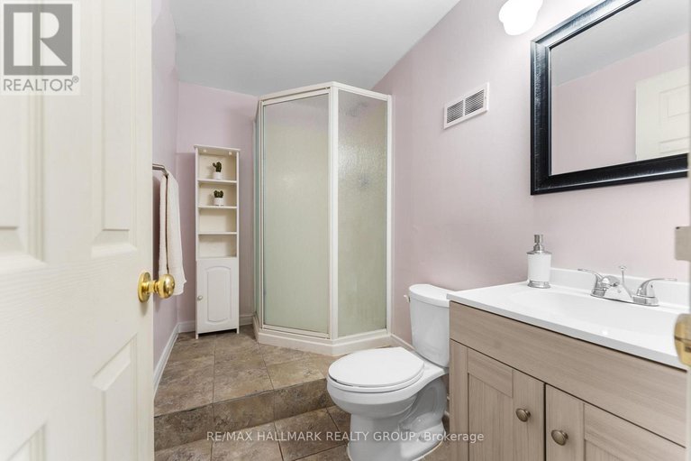 28732670/1771-meadowbrook-road/pineview/ottawa/ontario/K1B4W6_22