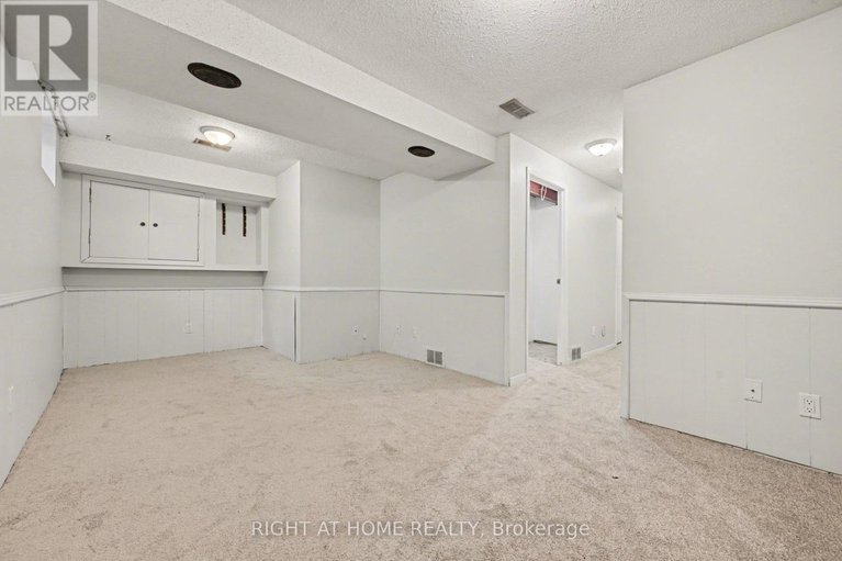 29653457/6-wolfgang-drive/knollsbrook/ottawa/ontario/K2J1T1_17