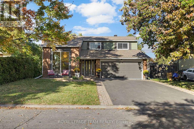 28977785/4397-whittaker-crescent/pineview/ottawa/ontario/K1B4P1_1