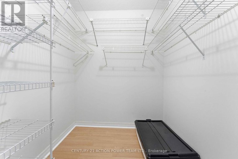 29039550/1216-100-grant-carmen-drive/borden-farmstewart-farmcarleton-heightsparkwood-hills/ottawa/ontario/K2E8B8_25