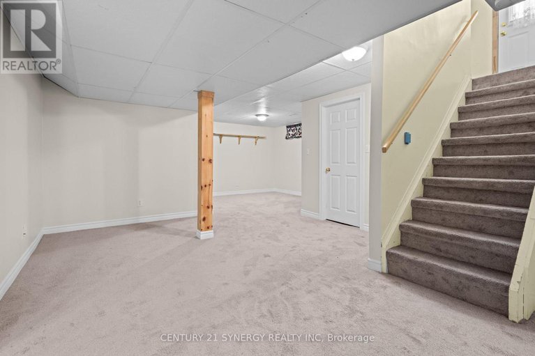 28631237/20-parkside-crescent/meadowlandscrestview/ottawa/ontario/K2G3B5_28