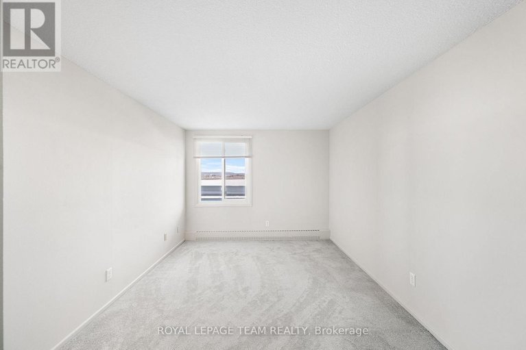 29364412/1101-1081-ambleside-drive/woodroffe/ottawa/ontario/K2B8C8_20