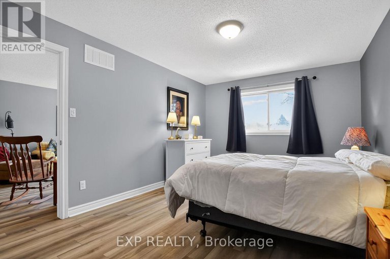 29209594/318-finner-court/almonte/mississippi-mills/ontario/K0A1A0_24