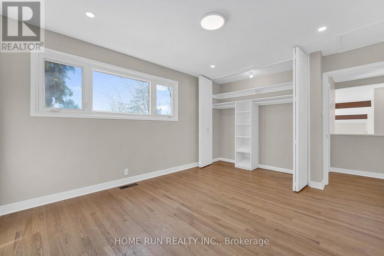 29436297/1259-meadowlands-drive-e/city-viewskylinefisher-heightsparkwood-hills/ottawa/ontario/K2E6K4_30