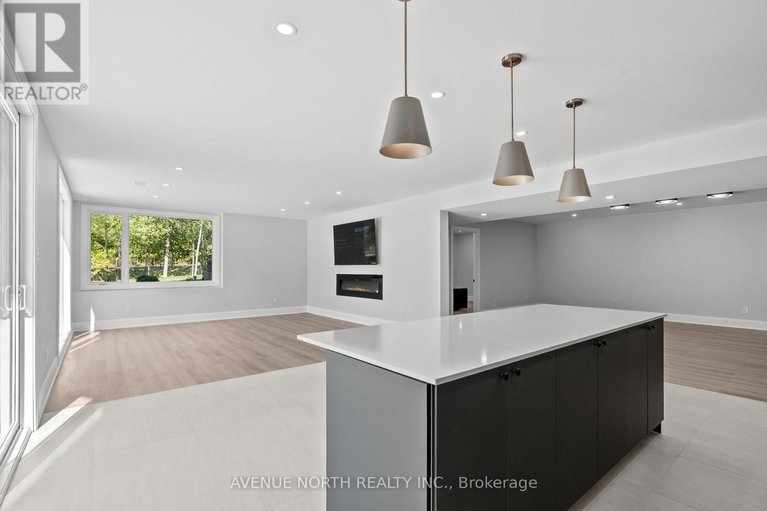28878551/135-cherryhill-drive/huntley-ward-south-east/ottawa/ontario/K0A1L0_35