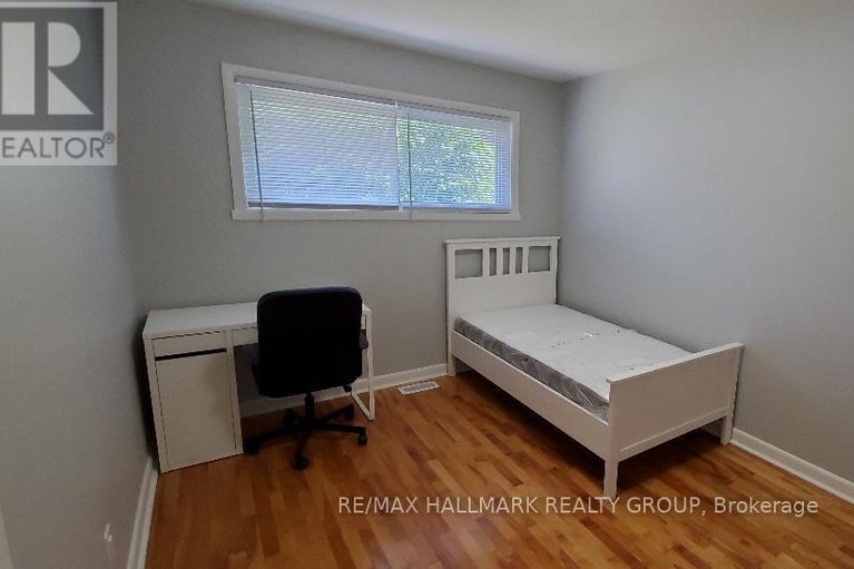 29345324/1329-bloomsbury-crescent/parkway-park/ottawa/ontario/K2C2Y8_11