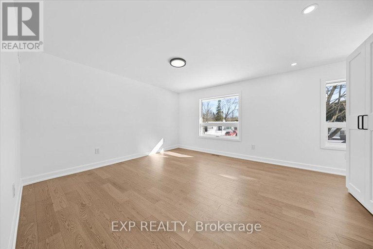 29377335/41-qualicum-street/bruce-farmgraham-parkqualicumbellands/ottawa/ontario/K2H7H3_30