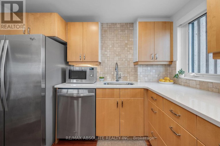 29030297/2406-1081-ambleside-drive/woodroffe/ottawa/ontario/K2B8C8_16