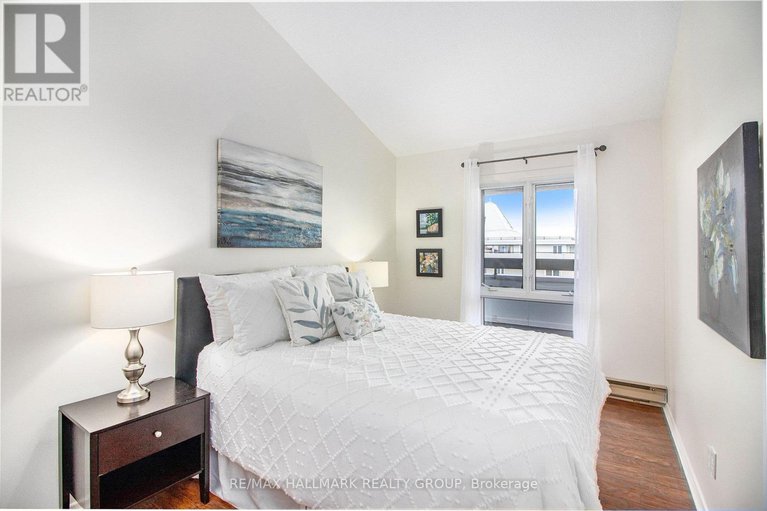 29034995/ph4-158c-mcarthur-avenue/vanier/ottawa/ontario/K1L8C9_22