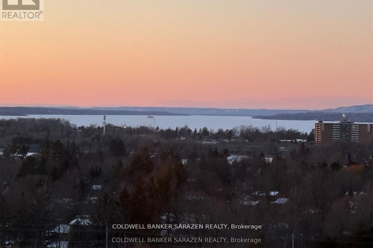 29653956/1215-80-sandcastle-drive/leslie-park/ottawa/ontario/K2H9E7_21