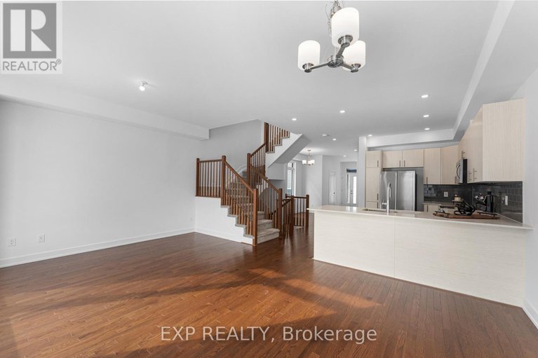 29337929/27-moosonee-crescent/riverside-southgloucester-glen/ottawa/ontario/K4M0L9_13