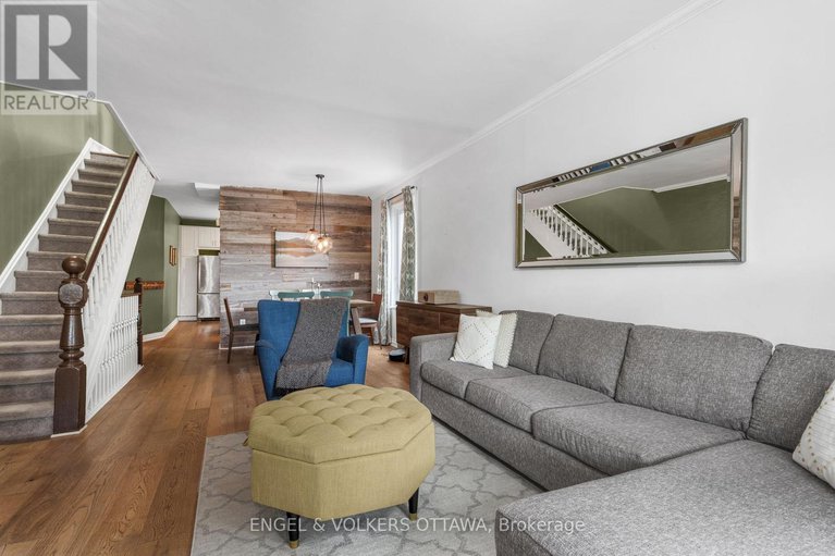 29096318/2-lower-charlotte-street/lower-town/ottawa/ontario/K1N8K1_8