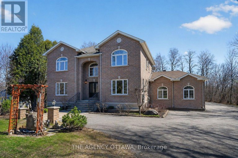 29664562/4633-albion-road/blossom-parkkemp-parkfindlay-creek/ottawa/ontario/K1X1A4_2