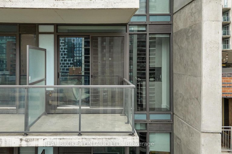 28420159/1208-224-lyon-street-n/ottawa-centre/ottawa/ontario/K1R0C1_25