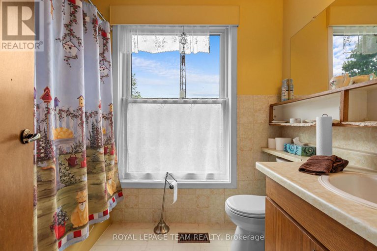 28998610/5687-cherry-street/south-dundas-williamsburgh-twp/south-dundas/ontario/K0C1X0_28
