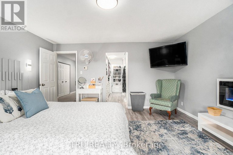 28789465/307-stratas-court/katimavik/ottawa/ontario/K2L3K5_16