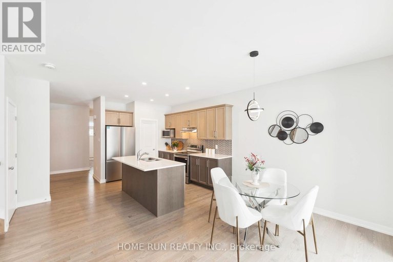 29588975/1987-acoustic-way/riverside-southgloucester-glen/ottawa/ontario/K4M0L6_6