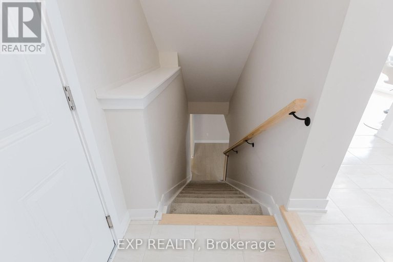 28468879/438-epoch-street/half-moon-bay/ottawa/ontario/K2J6X7_31