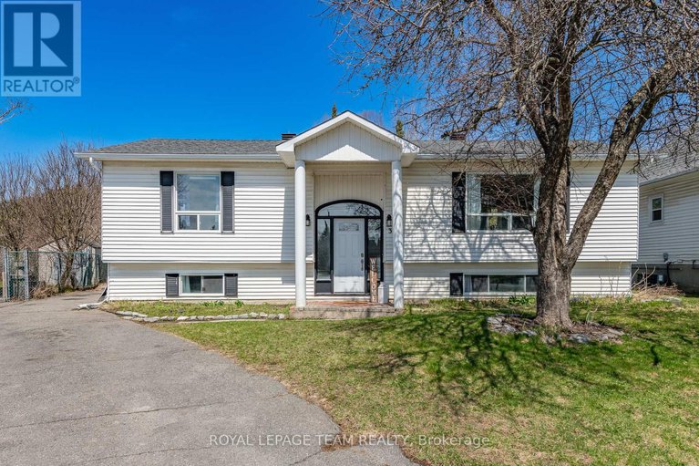 34 Poole Creek Crescent