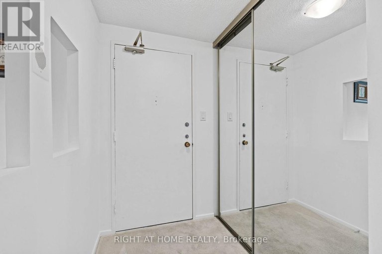 29258293/906-1171-ambleside-drive/woodroffe/ottawa/ontario/K2B8E1_6
