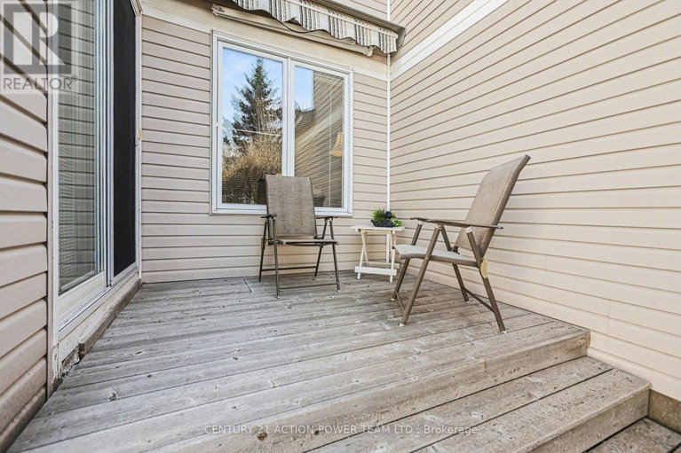 29643950/18-teeswater-street/beaverbrook/ottawa/ontario/K2K2W9_32