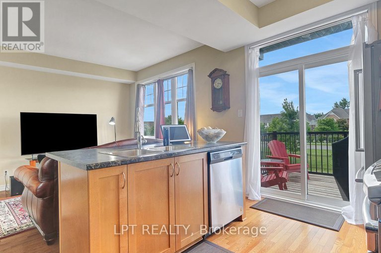 28638174/201-yellowcress-way/avalon-west/ottawa/ontario/K4A1C3_22